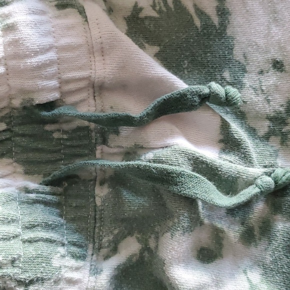 Dickies Green Tie-Dye Pyjama Shorts - Picture 7 of 8